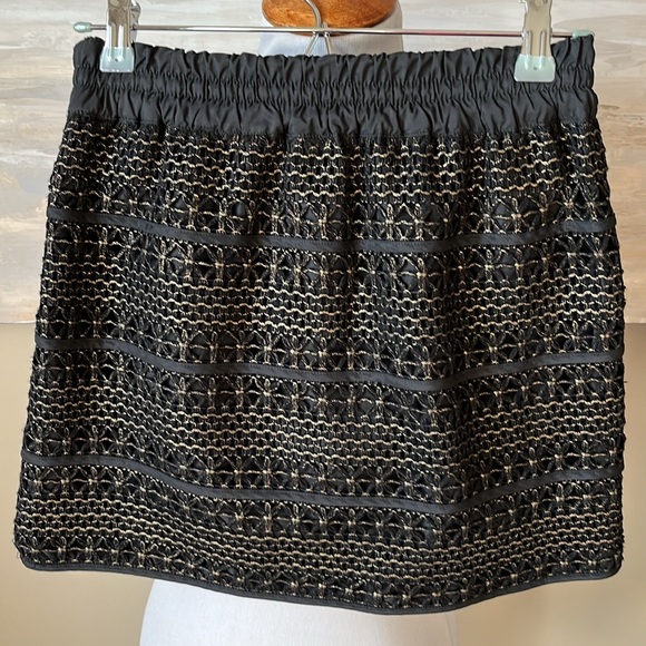 Robbie & Nikki black/metallic gold lace miniskirt - Picture 4 of 9